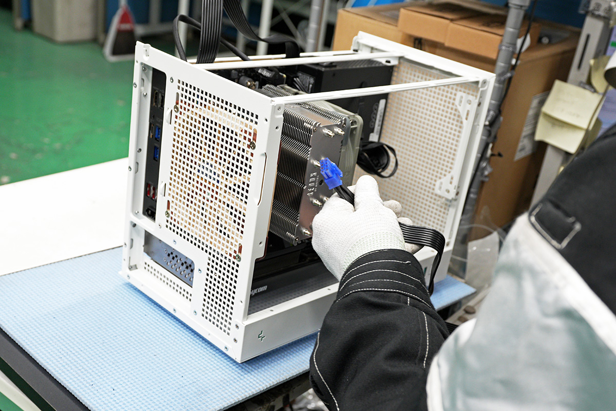 BTO PCの組み立てや修理などのサポートはこちら側の工場で行われている