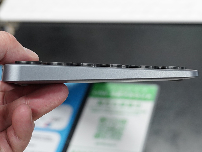 B3 Pro スペースグレー