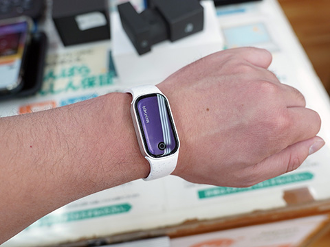 充電不要な活動量計「MOTHER Bracelet」が14,980円！未使用品セール
