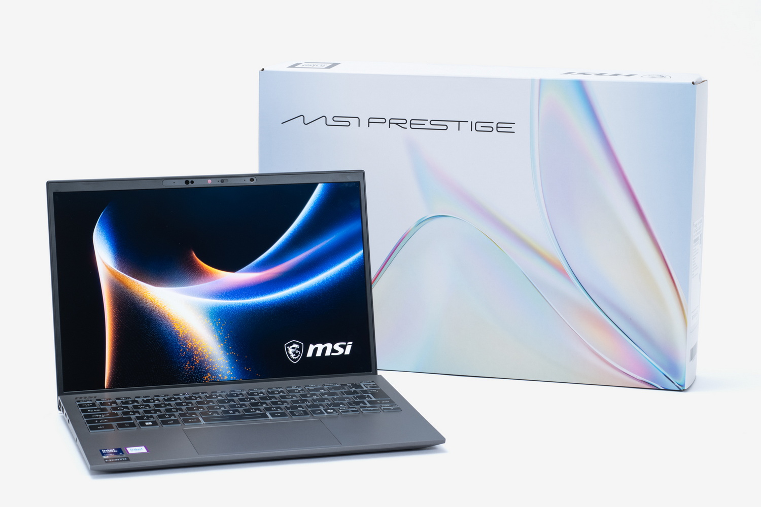 MSIのビジネスノートPC「Prestige 13 AI+ A3M」。今回試用したのはCore Ultra 7 355を採用するモデルで、型番はPrestige-13-AI+A3MG-2639JP。実売価格は26万円前後