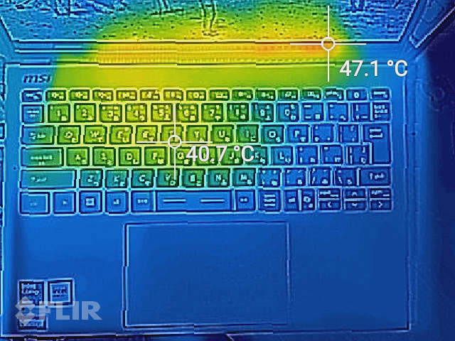 10分間負荷をかけた際のサーモグラフィ画像。高い場所でも47.1℃、直接触れる機会の多いキーボード部は40.7℃で、ほんのり温かい程度だった