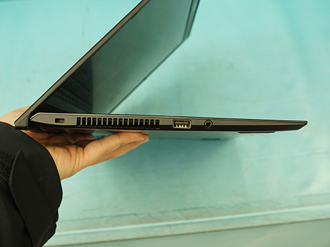 VAIO ノートPC i5 1135G7 16GB256GB 軽量887g Core i5-1135G7や16GBメモリ搭載の14インチ「VAIO」が47,800円、中古PC