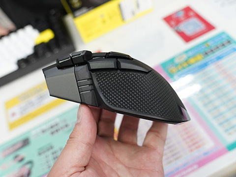CORSAIR ゲーミングマウス USB接続 CORSAIRのカスタマイズ可能な16個のボタンを搭載した高性能ワイヤレス