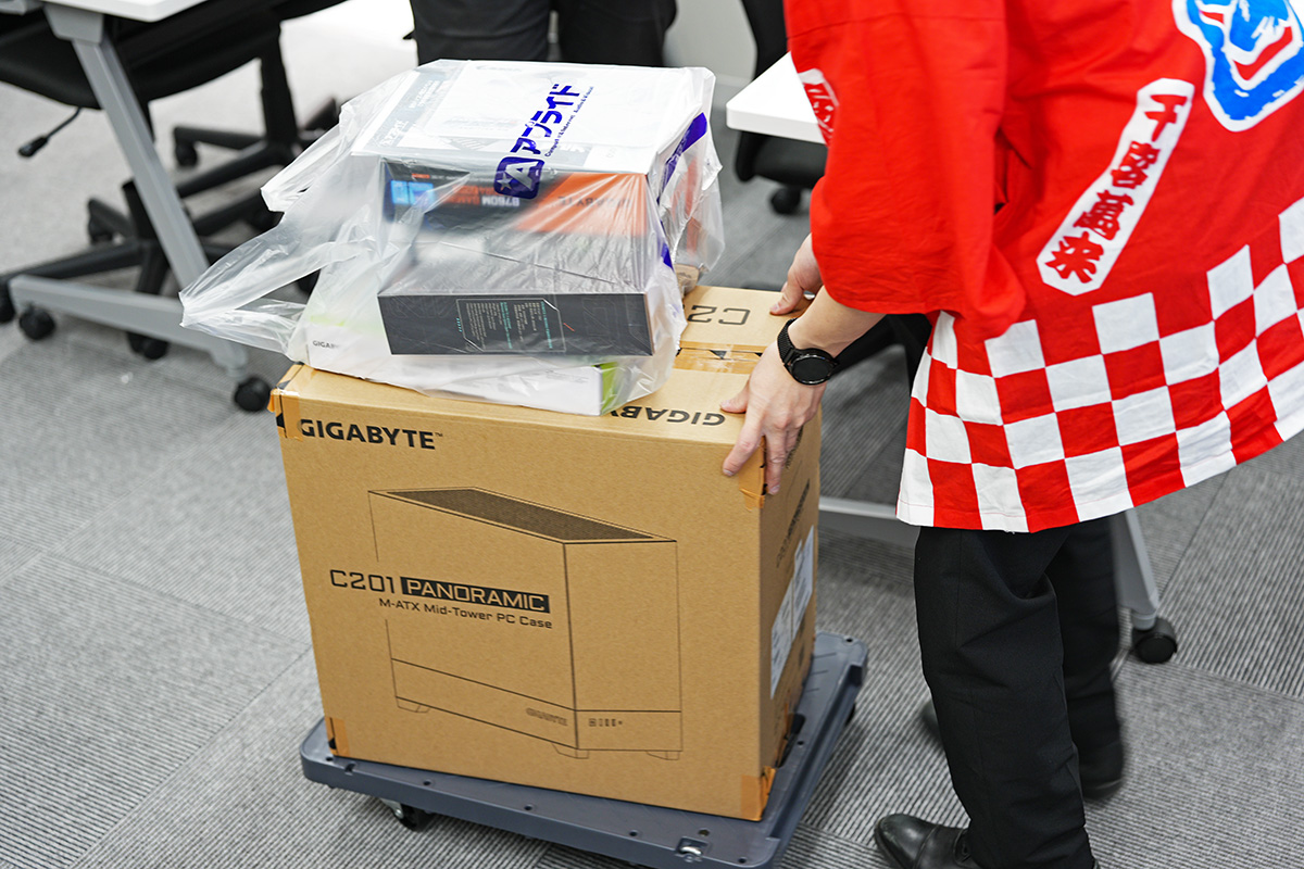 車で来店しているユーザーはそのまま持ち帰っていた