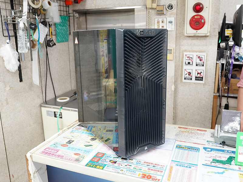 「3200D RS ARGB Smoke」