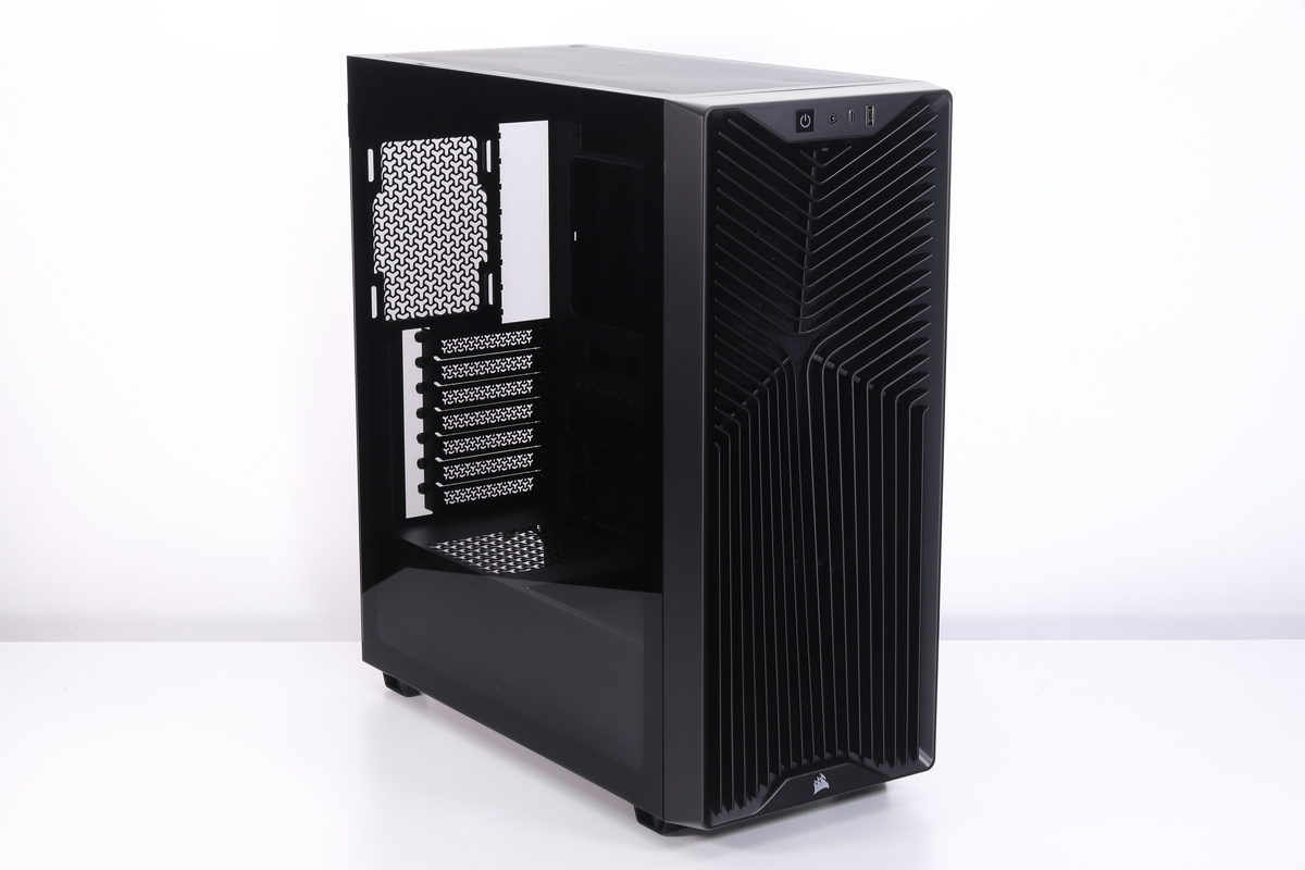 今回紹介するのは3200D RSのブラックモデル