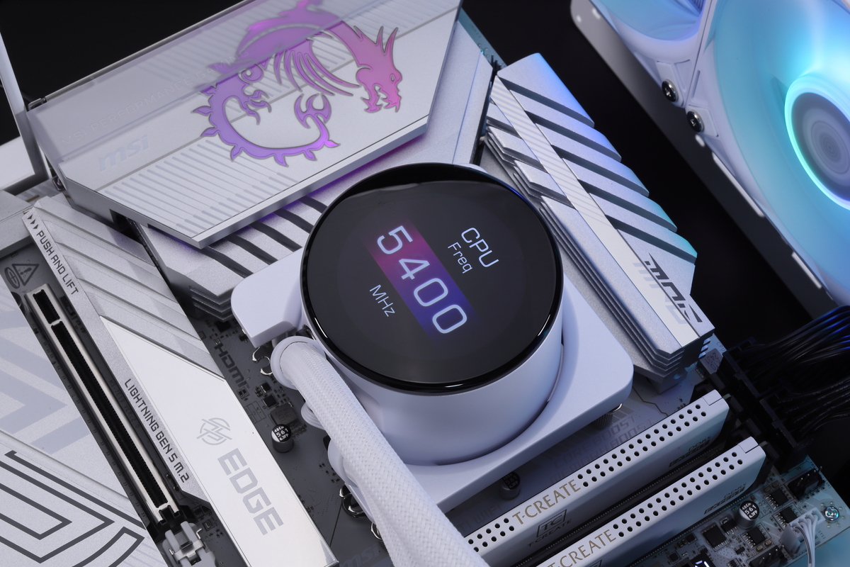 ハードウェアモニターとしてのPCステータスの表示のほか、時刻や動画の表示を行うこともできる