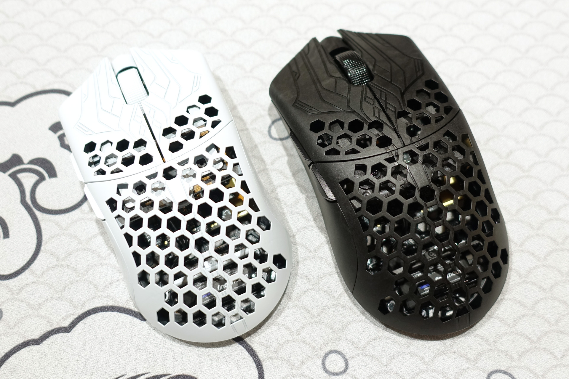 UltralightX Frostlordとの比較