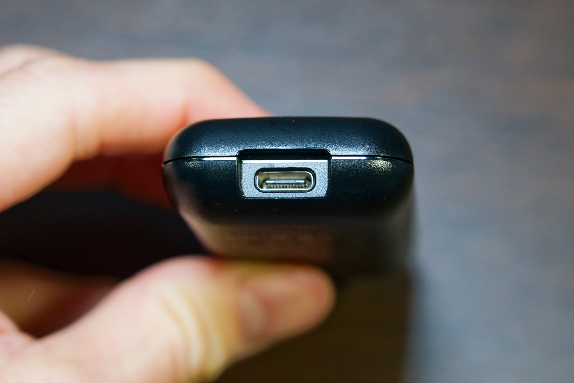 接続ポートはUSB Type-C