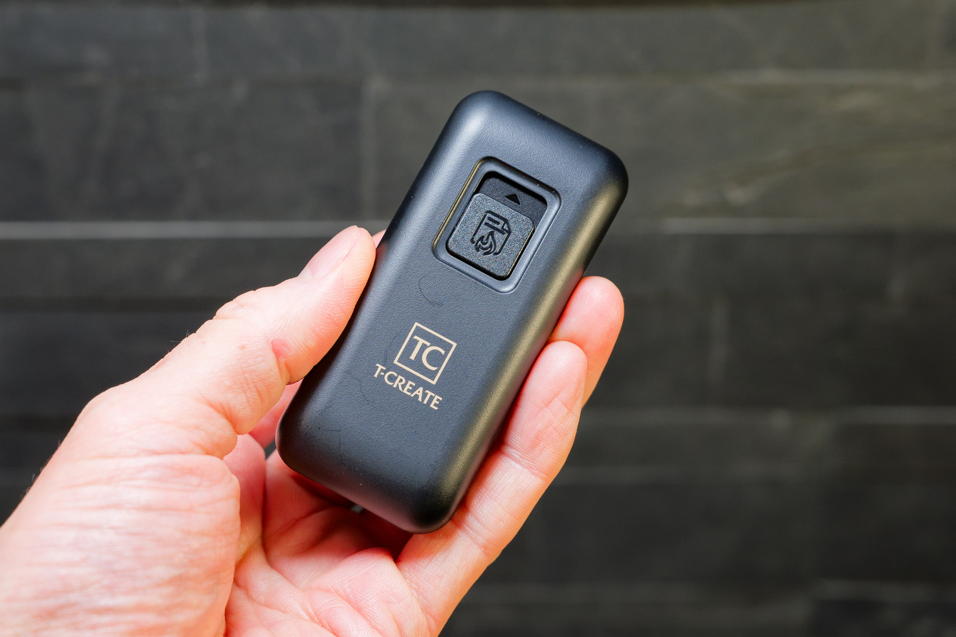 軽量・コンパクトで扱いやすい