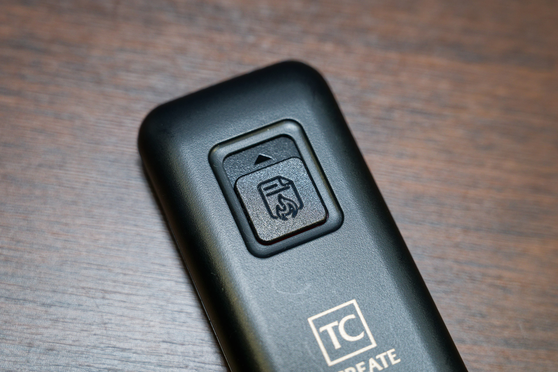 気になる中央のボタン