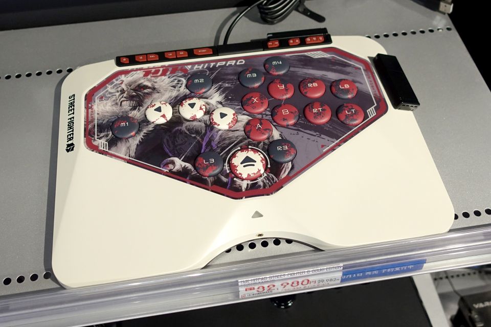 18ボタン搭載のレバーレスアケコン「HJK HITPAD」に“豪鬼EDITION”が