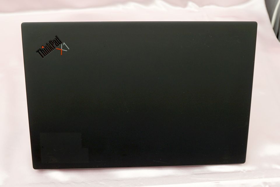 第10世代Core搭載「ThinkPad X1 Carbon」が34,800円、16GBメモリの