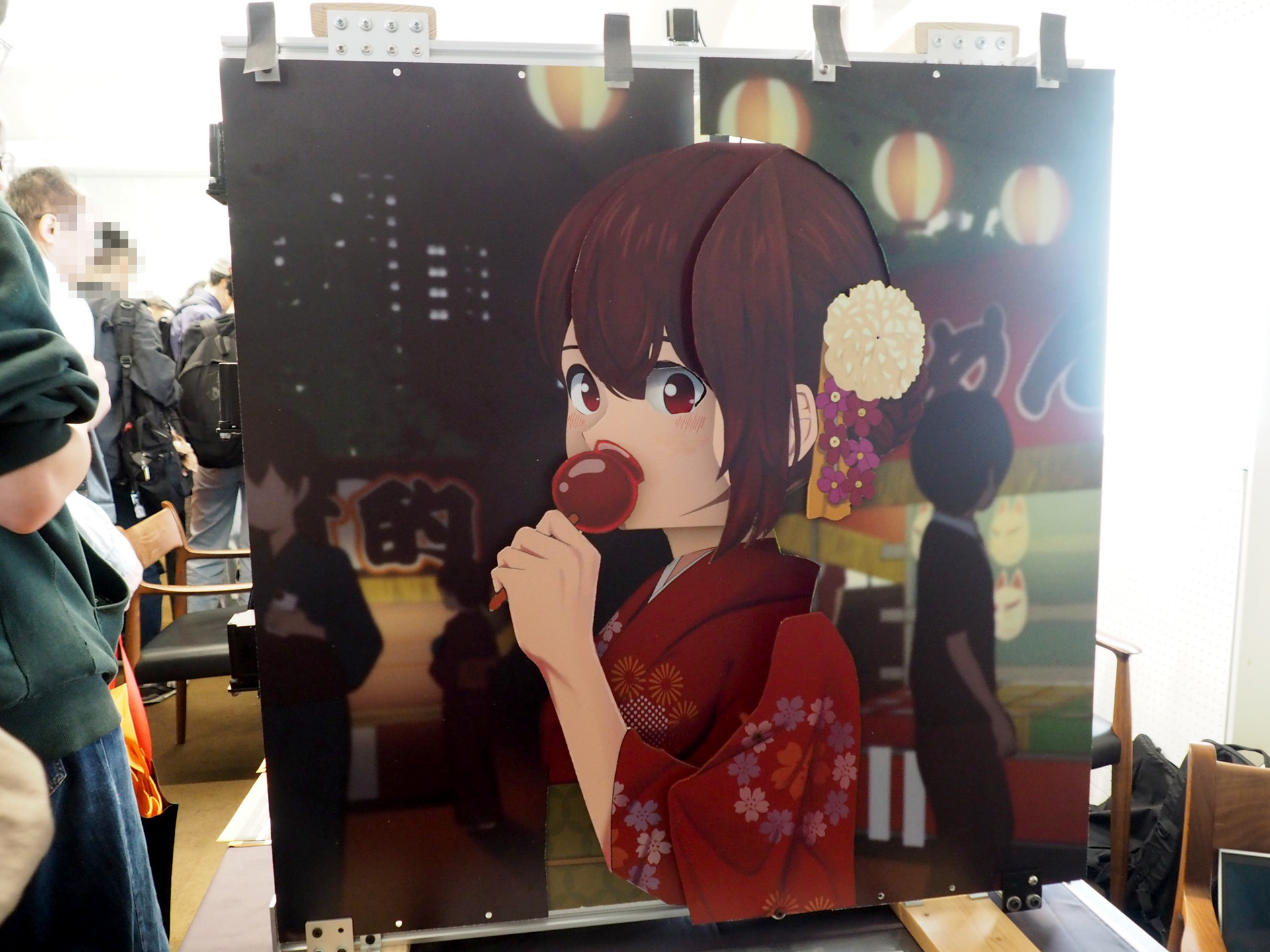 先ほどとは手の位置や顔の向きなどが変わっている