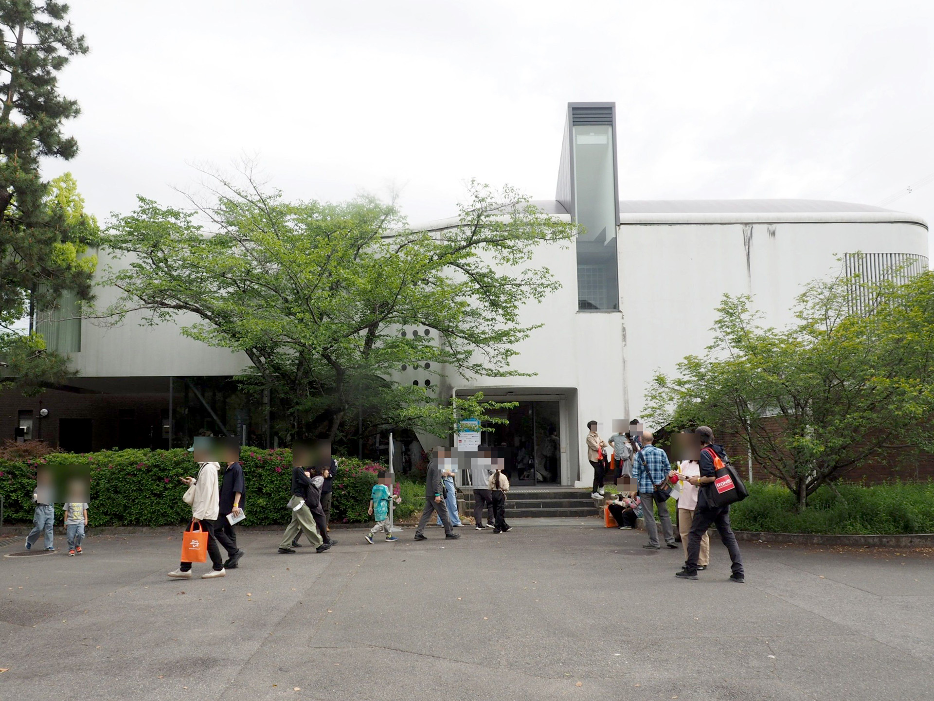 メイン会場として使われた60周年記念会館