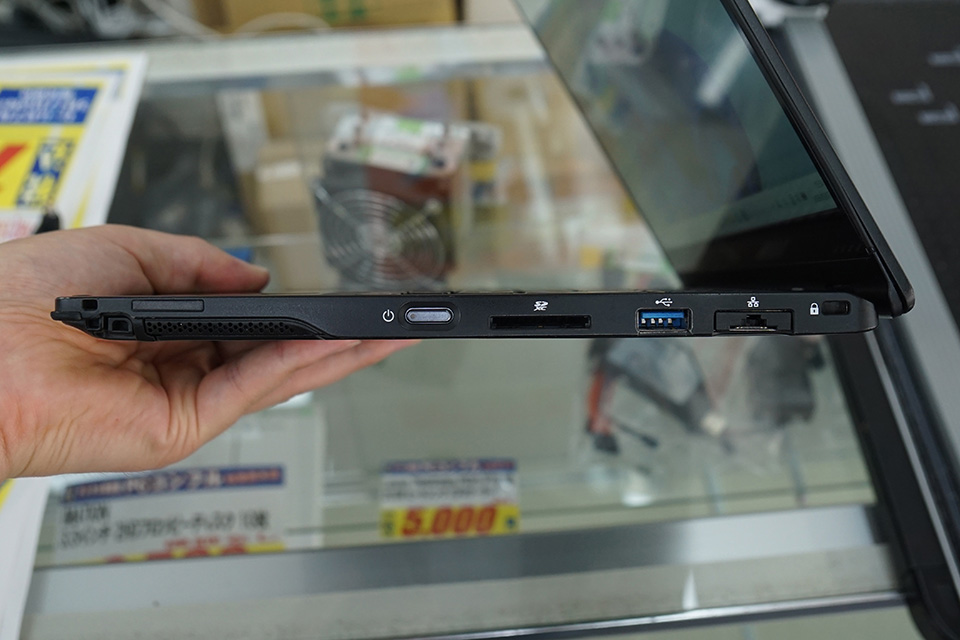 LIFEBOOK U939X◆Core i5-8365U/128G/8G/タッチ Core i5-8365U搭載の13.3型「LIFEBOOK U939X/B」が19,800円