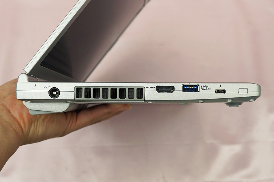 Let's note QV1 i7-1185g7 32Gb 512Gb 希少 Let's note QV CF-QV1SFLAS SIMフリー i7-1185G7 16GB SSD512GB Office