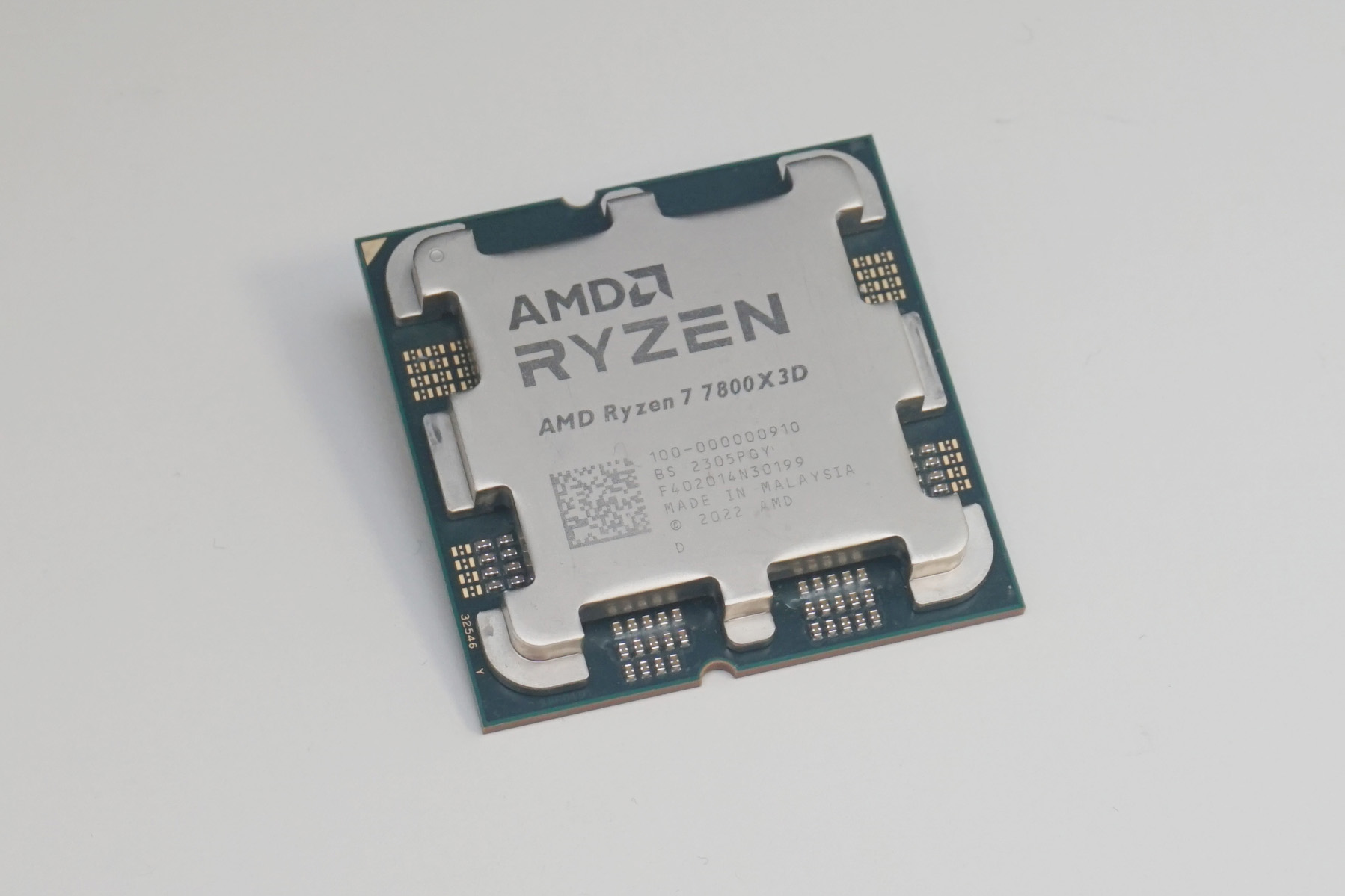 3D V-Cacheに対応しゲーミング性能に優れるAMD「Ryzen 7 7800X3D」。前世代のCPUだが、こなれた価格なこともあって2026年5月時点でもまだ人気