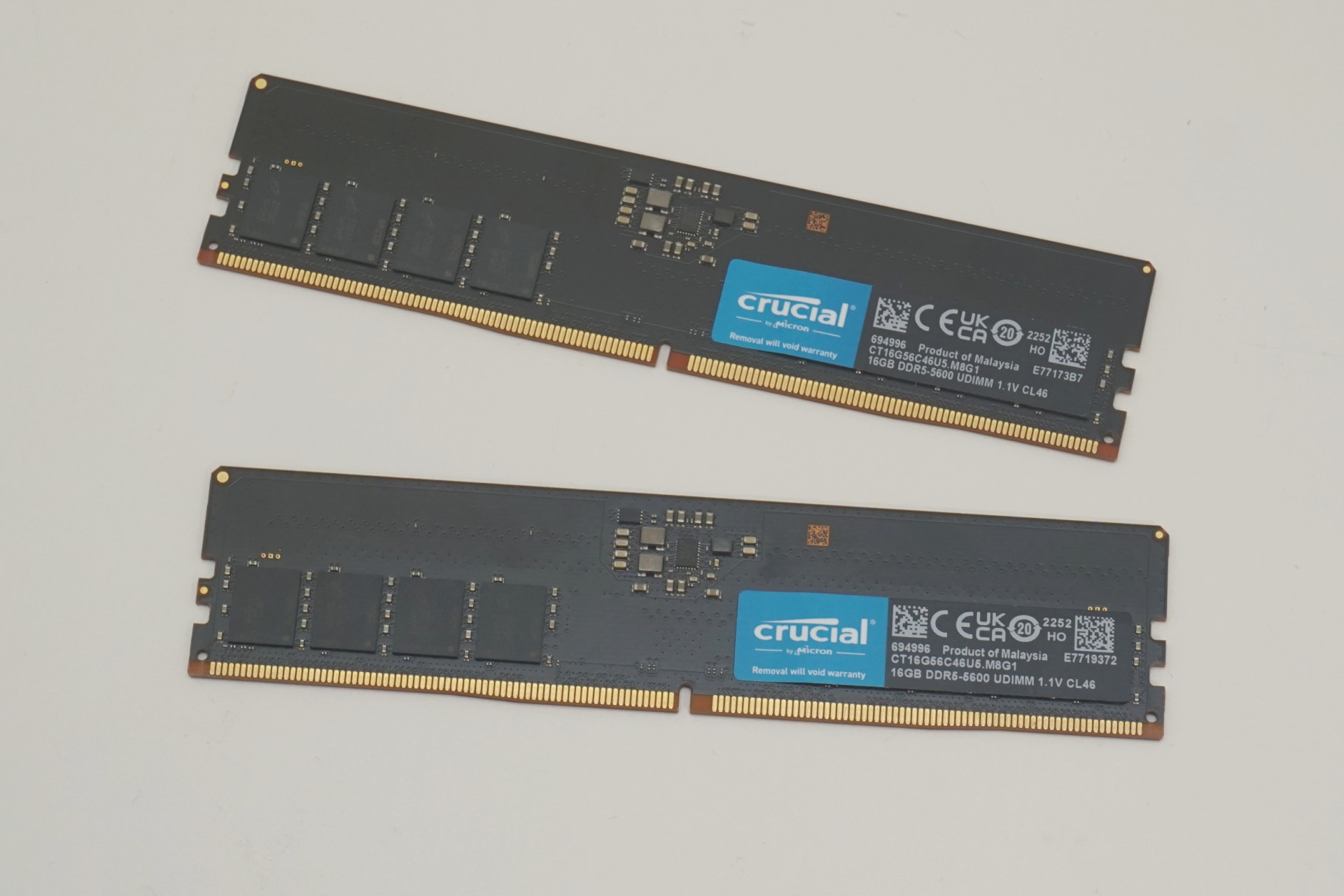 16GBモジュールを2枚組み合わせたMicron「Crucial CT2K16G56C46U5」