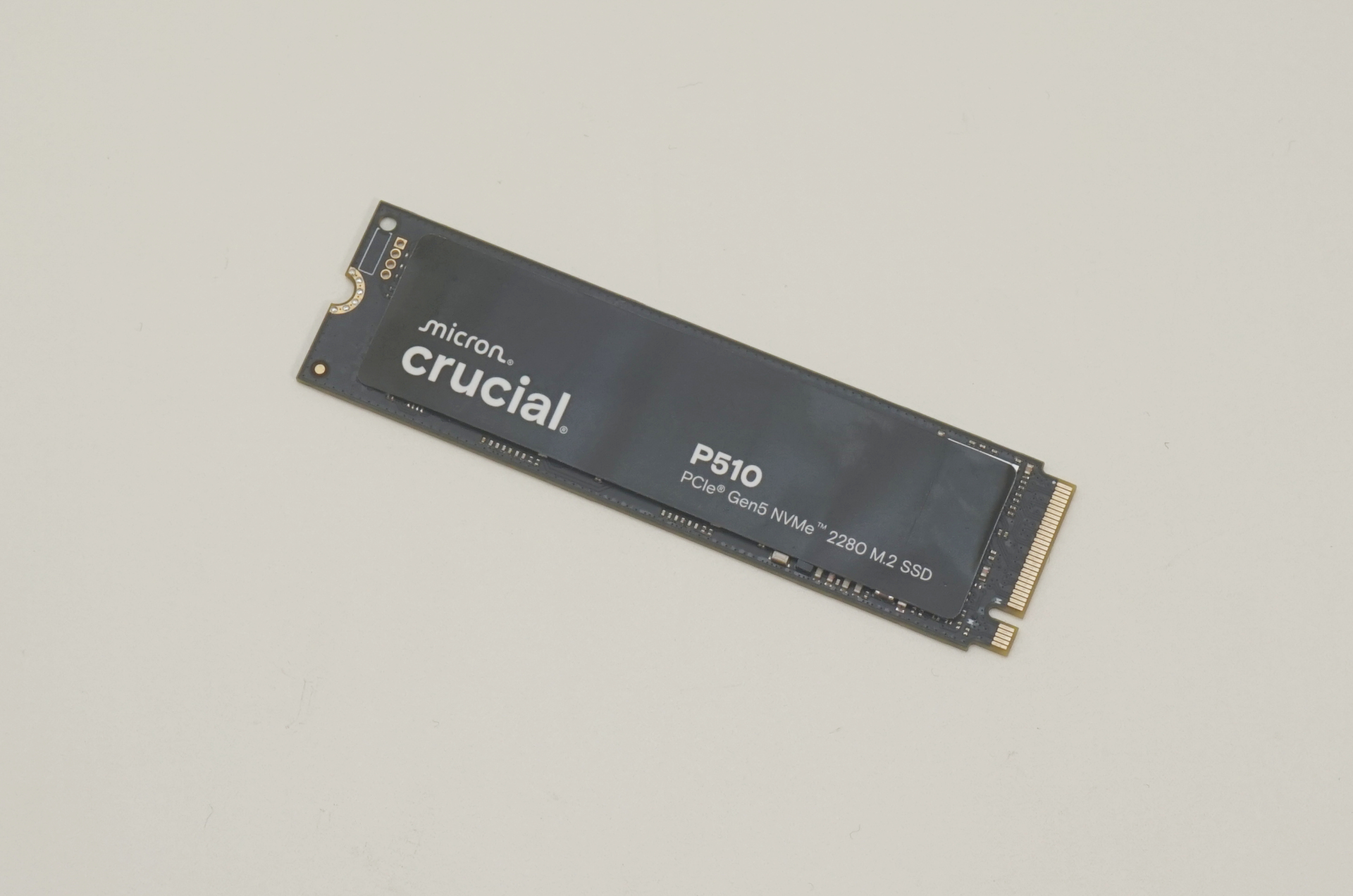 MicronのPCI Express 5.0対応SSD「Crucial P510 2TB CT2000P510SSD8-01」