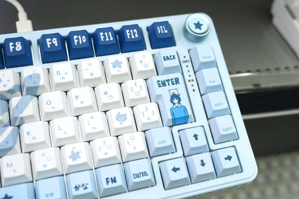 ラピトリ対応ゲーミングキーボード「AIM1 瞬」にイラストレーター