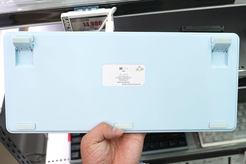 ラピトリ対応ゲーミングキーボード「AIM1 瞬」にイラストレーター