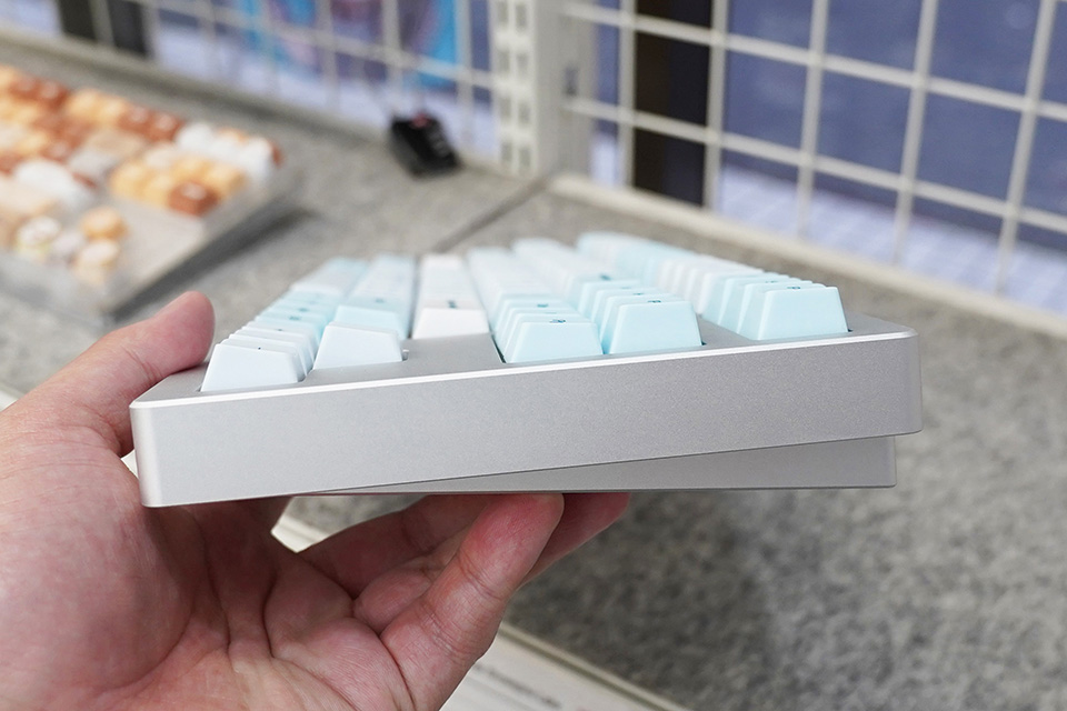 アルミフレーム採用のキーボード自作キット「SPM AL87B」にキー