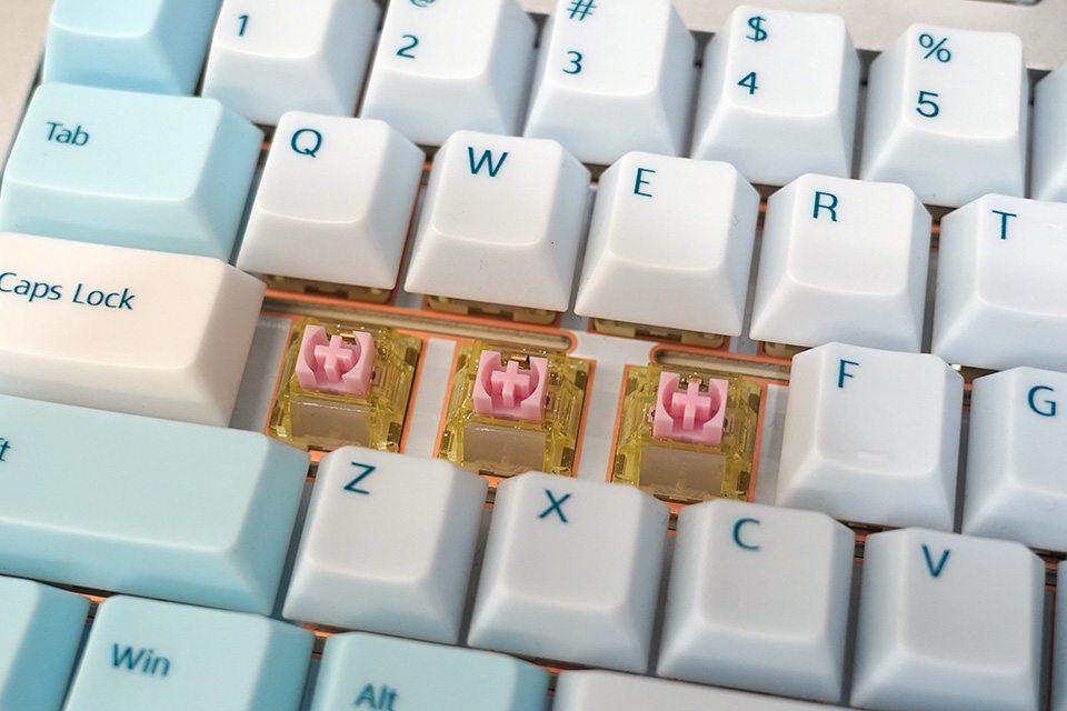 アルミフレーム採用のキーボード自作キット「SPM AL87B」にキー