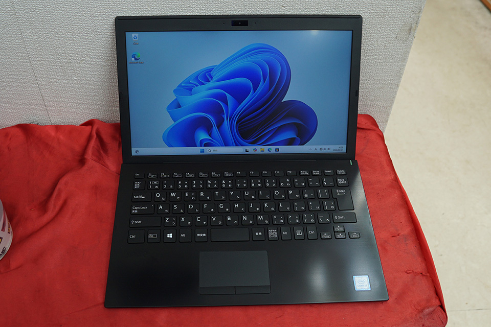 #077 VAIO VJPF11C11N i5-8250U 8GB 12インチ Core i5-8250U搭載の12.5インチ「VAIO」が22,800円！中古PCセール