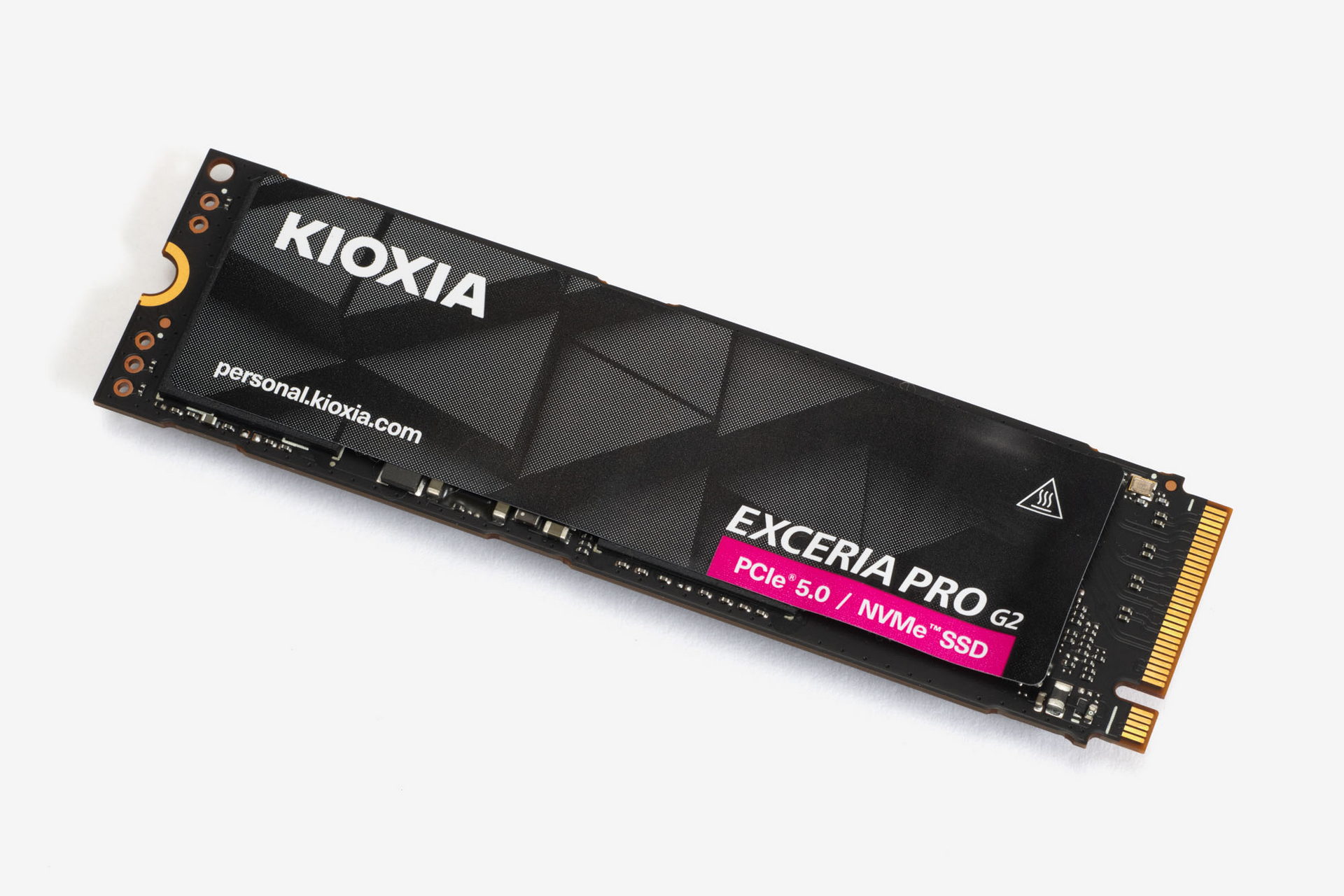 ハイエンドモデルの「EXCERIA PRO G2」