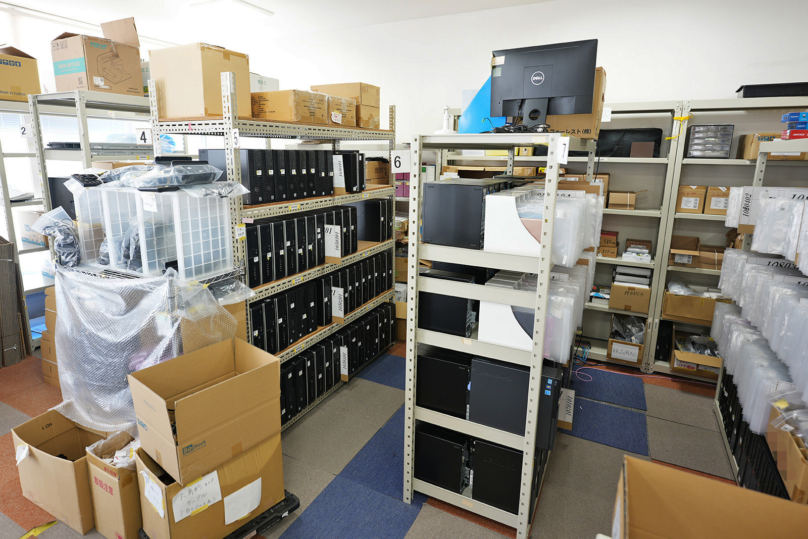 第一工場側はデスクトップPCが多く扱われていた