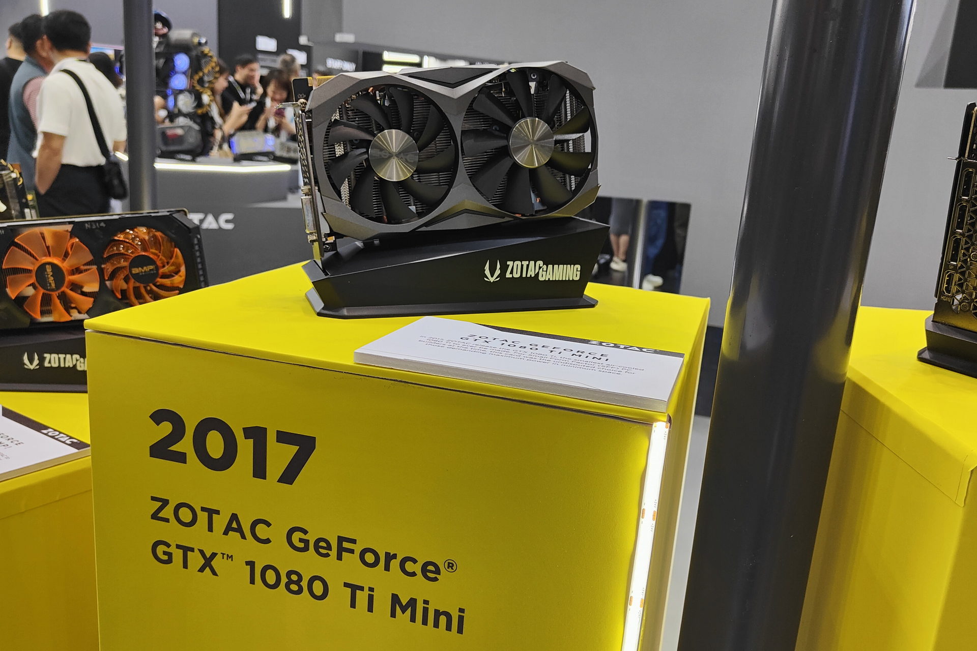 2017年のZOTAC GeForce GTX 1080 Ti Miniは小型サイズでハイエンドと非常にZOTACらしいカードで、当時日本での注目度も高かった