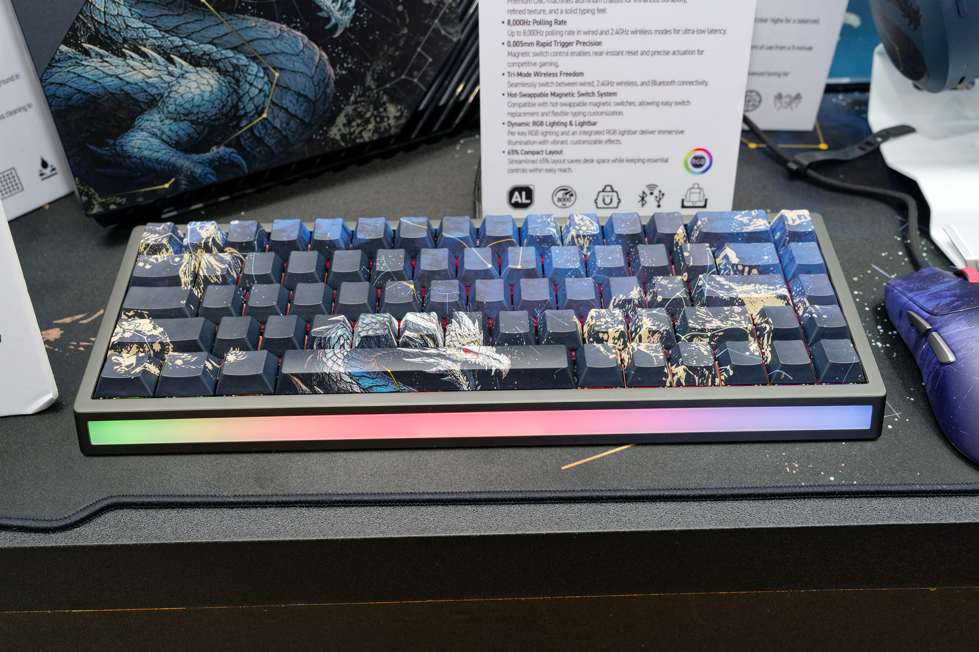 65％キーボードの「STRIKE 700 WIRELESS 8K HE DRACO EPIC」