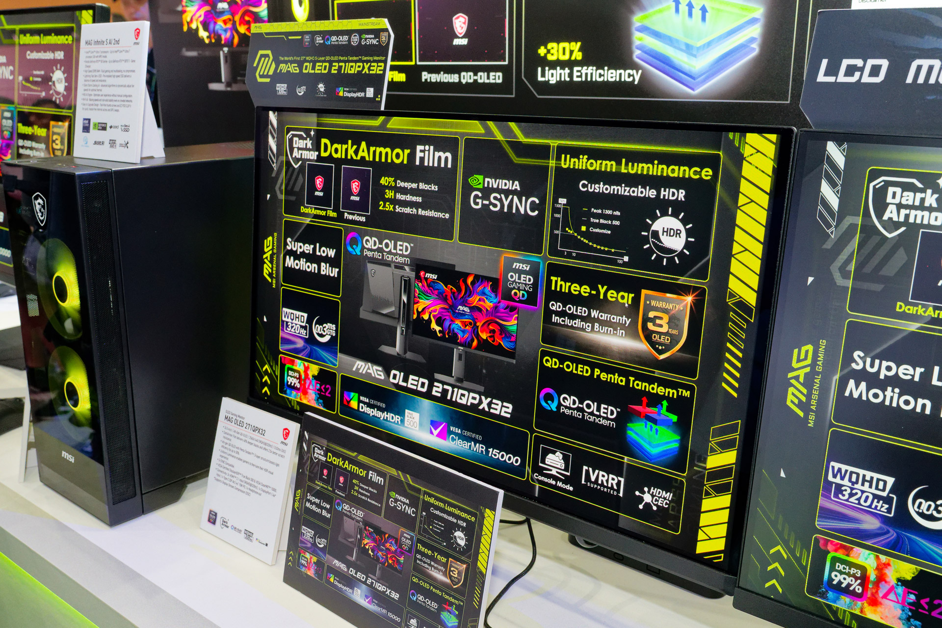 2Kゲーミングモニター「MAG OLED 271QPX32」。2,560×1,440ドットで320Hzを達成