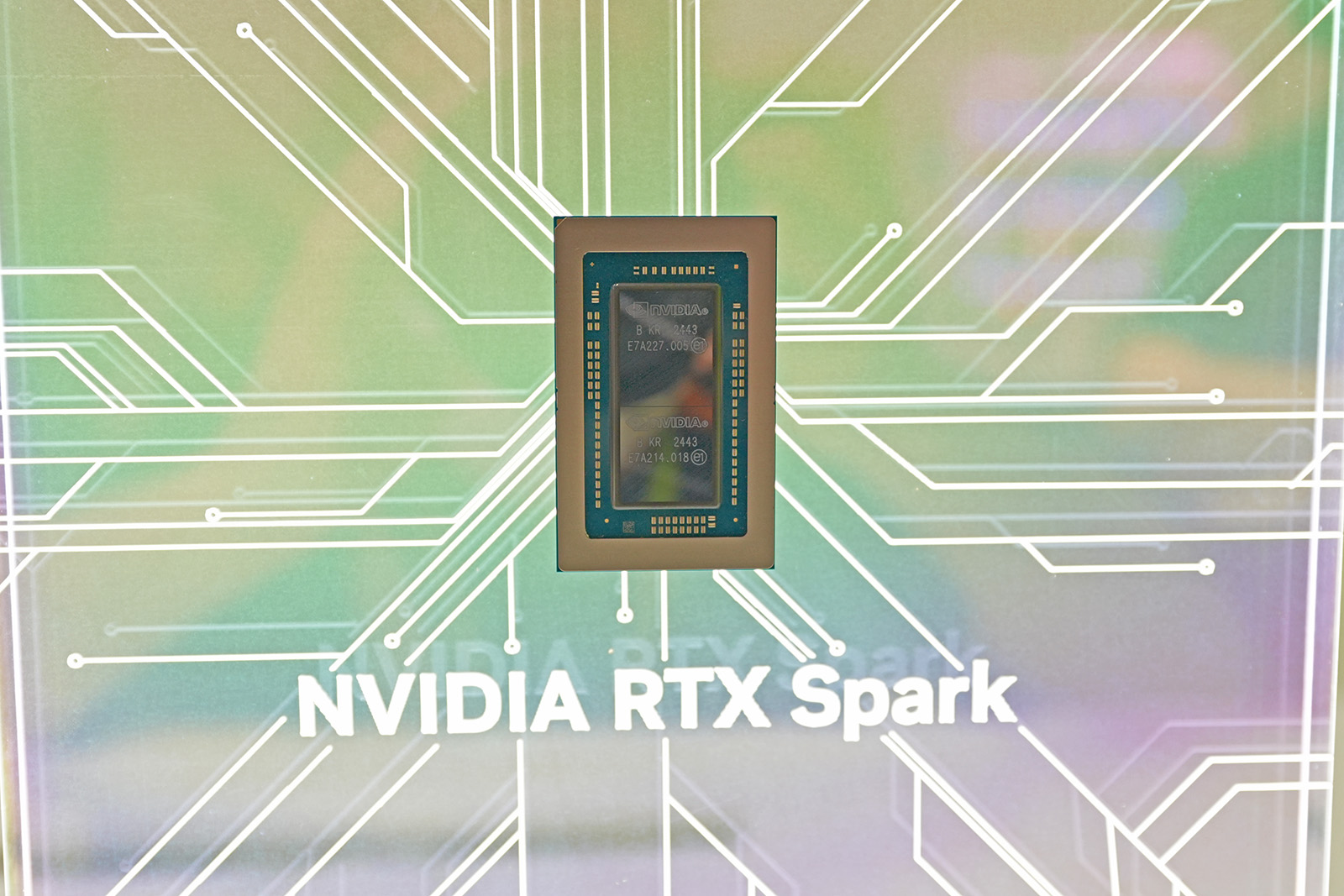 ブースにはRTX Sparkのコアも展示されていた