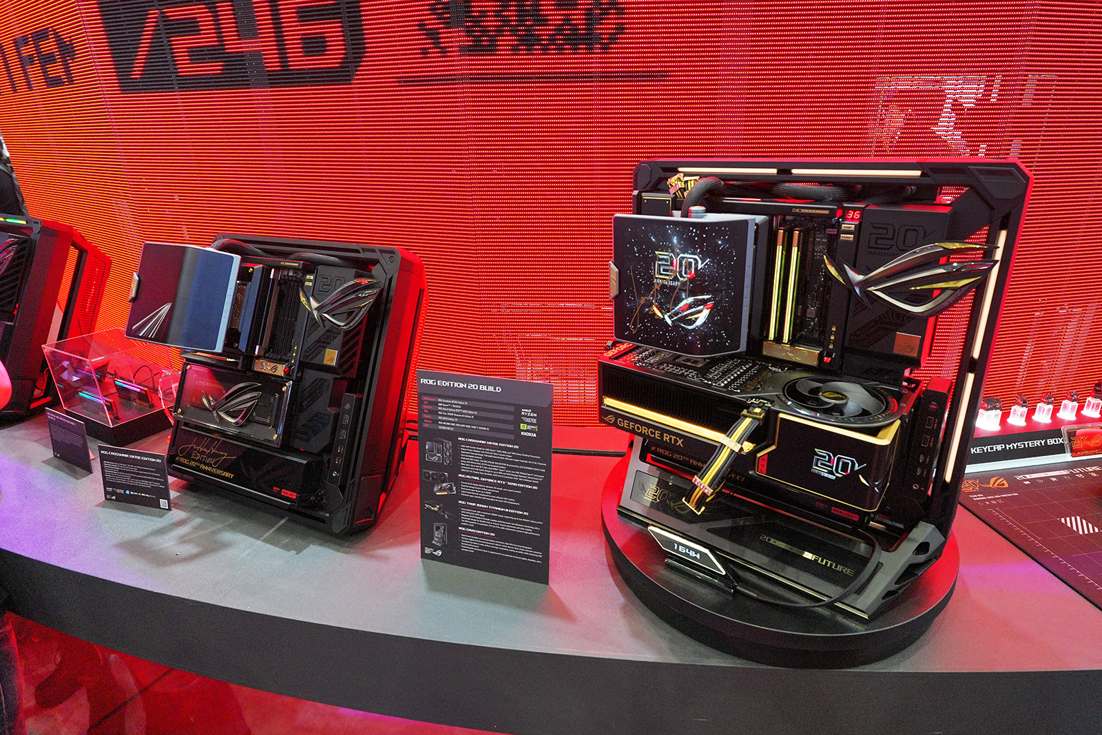 ASUSはROGの20周年を記念する特別モデルを多数発表