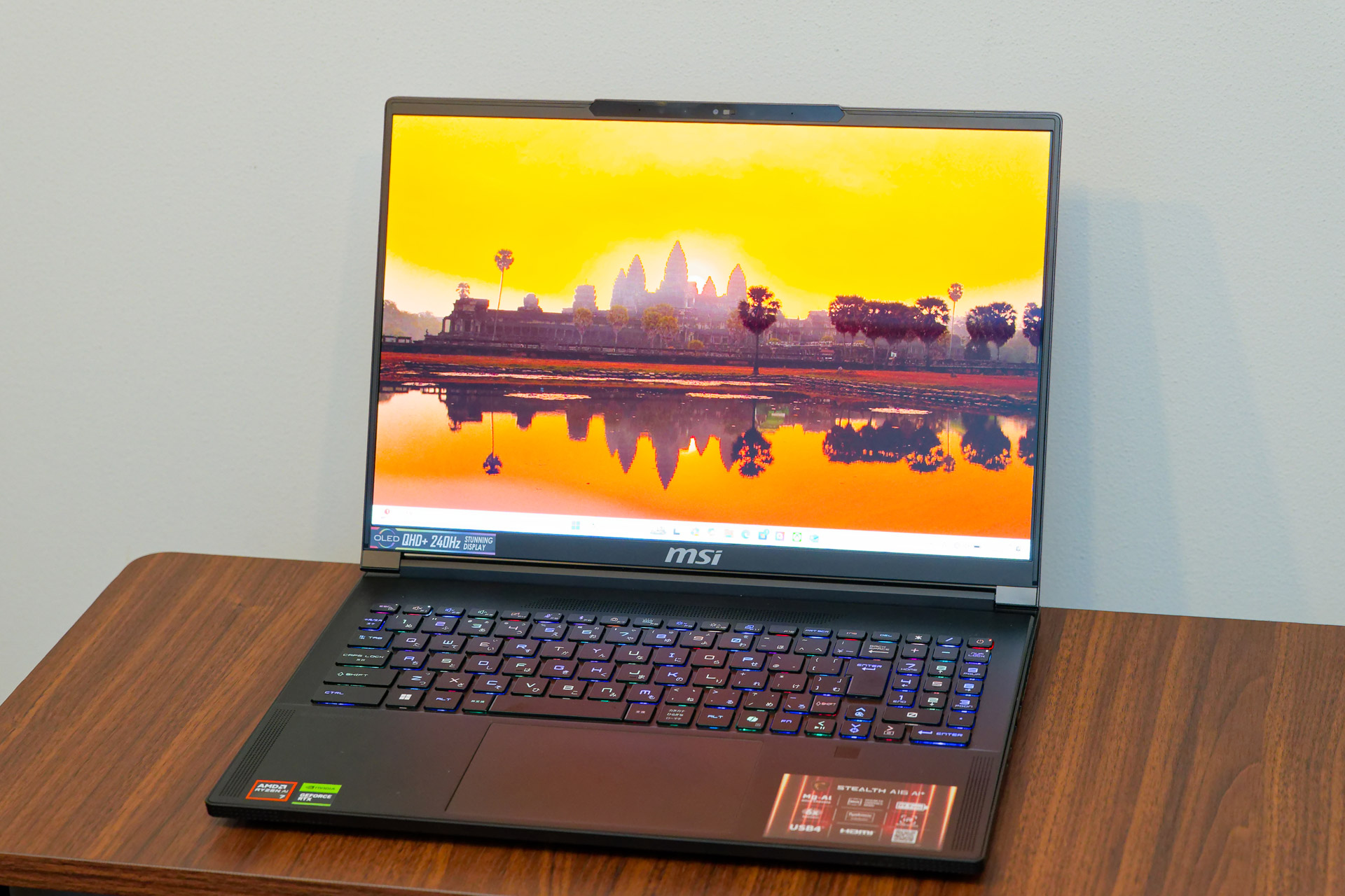 16型ゲーミングノートのMSI Stealth-A16-AI。Wi-Fi 7(160MHz)に対応している