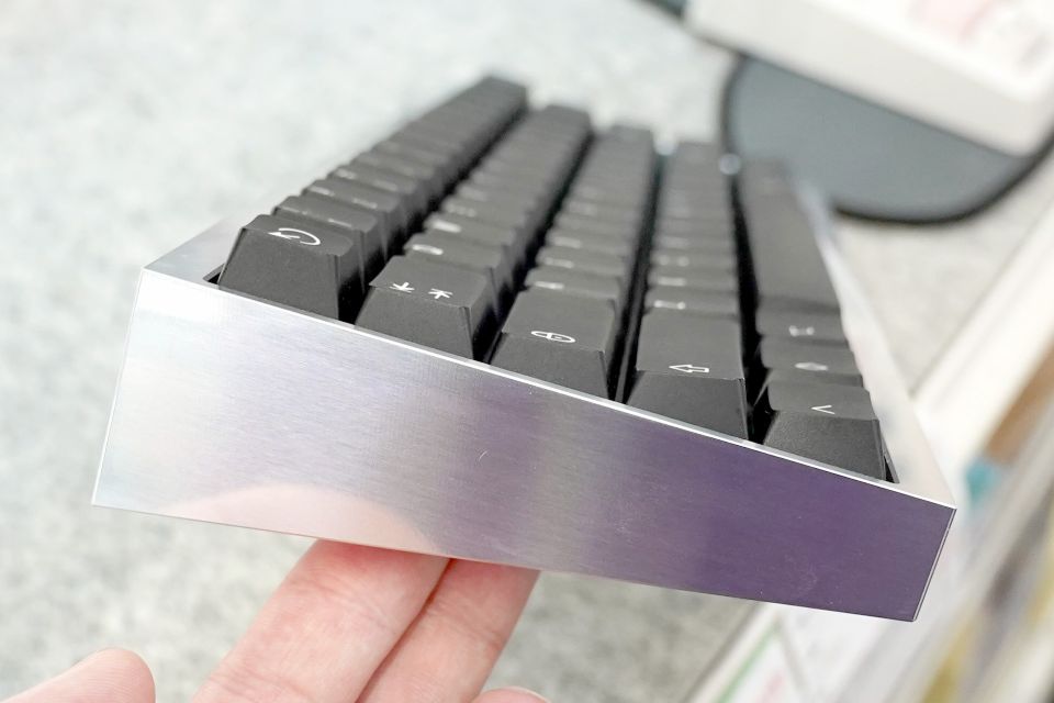 無塗装アルミカラーも用意されたKBDfansのキーボード自作キット