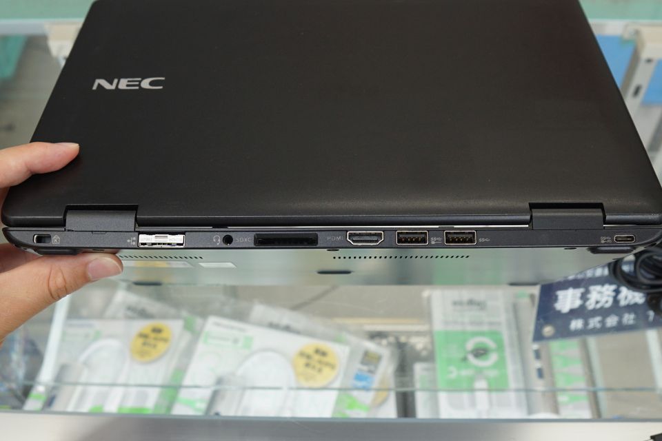 NEC ほぼ新品 一体型パソコン 使用時間9時間 第10世代 新品NVMeSSD 第10世代Core Y搭載の12.5インチNECノートが17,800円！中古PCセール