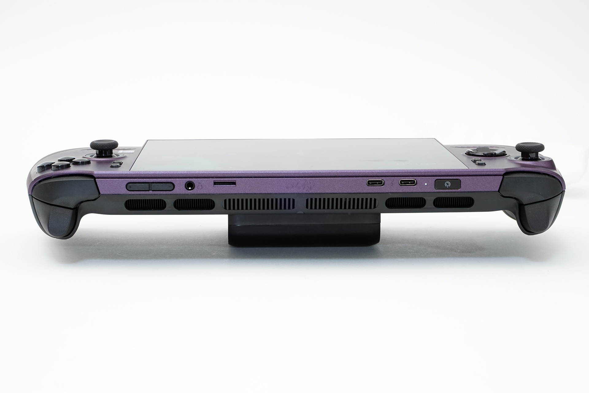上部には電源ボタン、Thunderbolt 4×2、microSD Expressカードスロット、ヘッドセット端子、音量ボタン、LB/LTキー、RB/RTキーを搭載