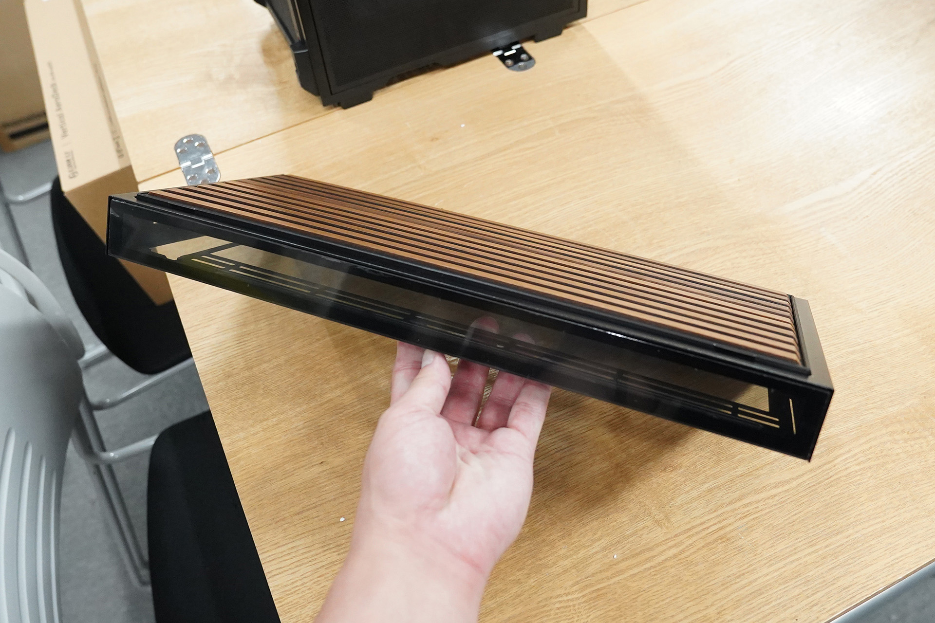 「Vertical AeroDeck」