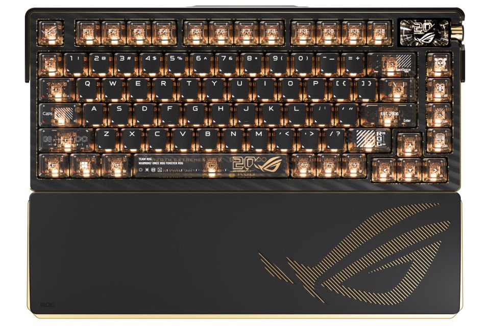24K金メッキが輝く“ROG”20周年記念キーボード「ROG Azoth Extreme
