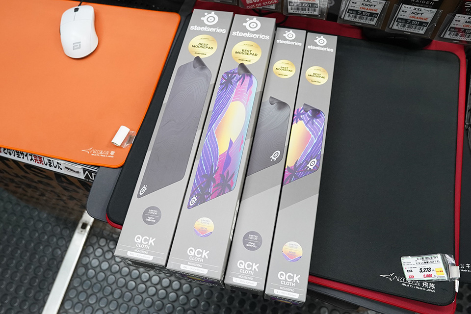 SteelSeriesのマウスパッド「QcK」に新デザイン、「Topographic」と