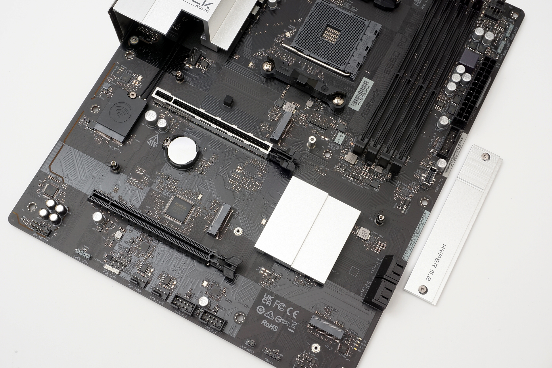 M.2スロットは3基用意されている