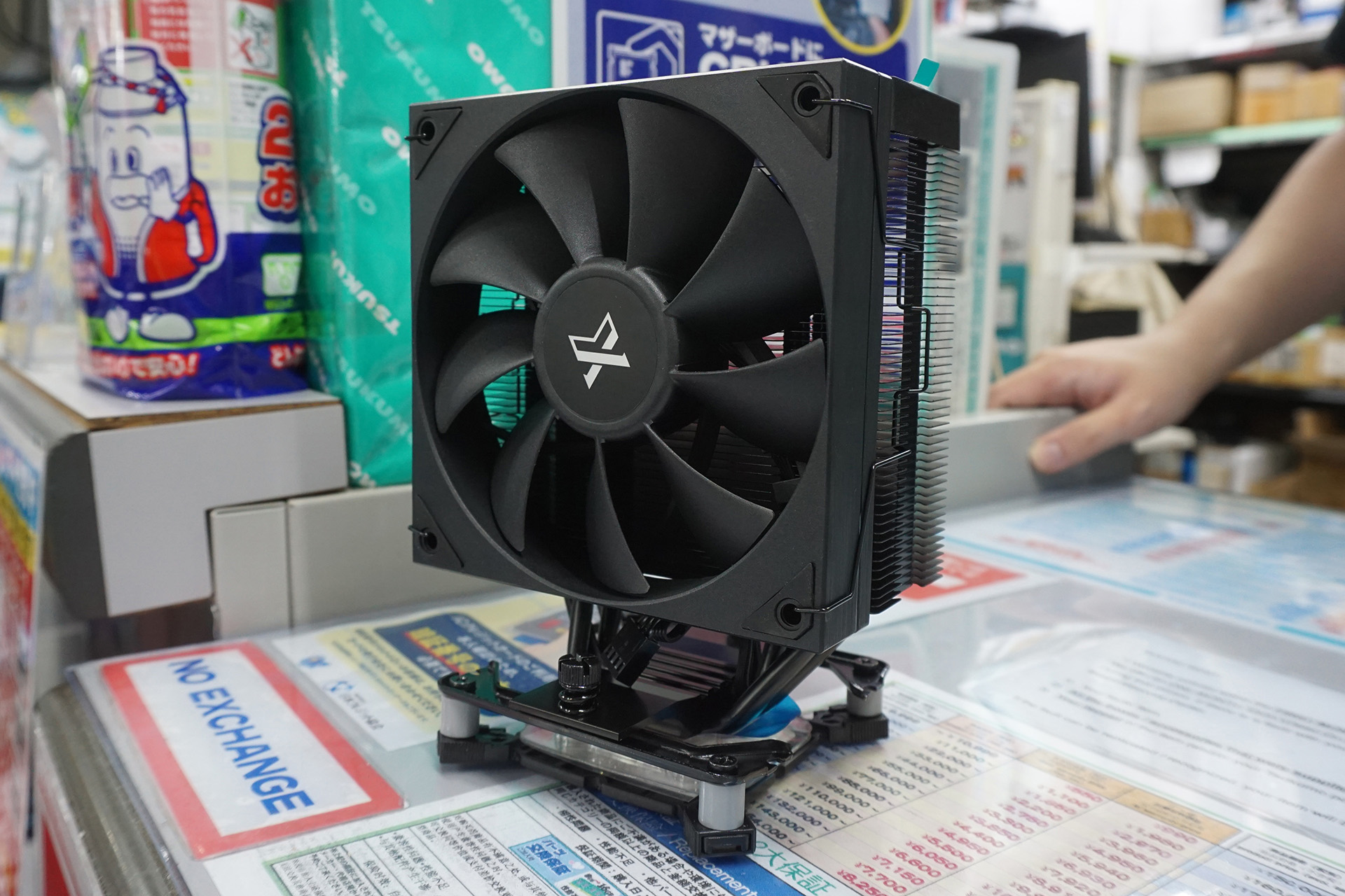 「AR400 BK」