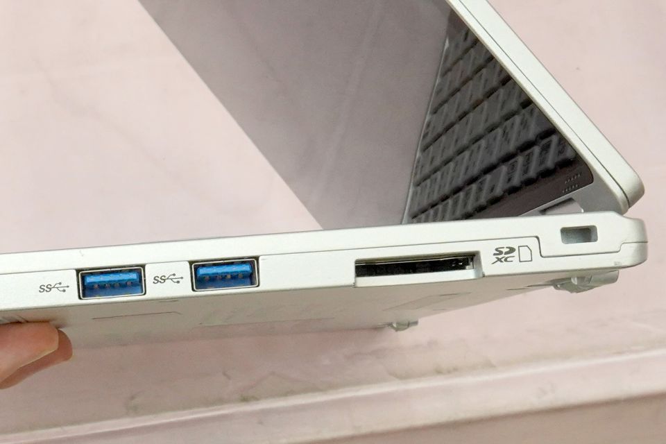 タブレットスタイルもOKな12型レッツノート「QV1」が約6.3万円！高