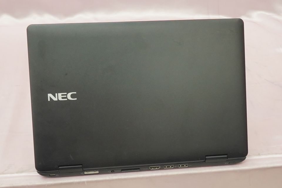 第10世代Core Y搭載のNEC製12.5インチノートが19,800円！秋葉原で中古
