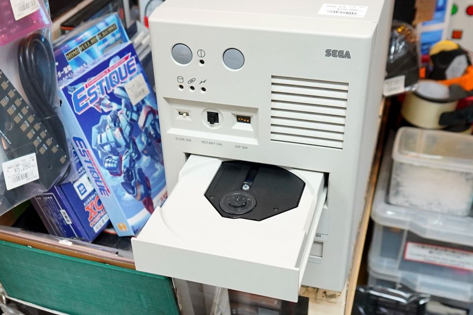 ドリームキャストオリジナル超小型軽量電話機    YT8100 ドリームキャストの開発機「HKT-01」中古品が店頭入荷、価格は約38万円