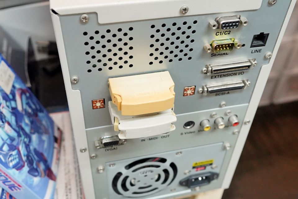 ドリームキャストの開発機「HKT-01」中古品が店頭入荷、価格は約38万円