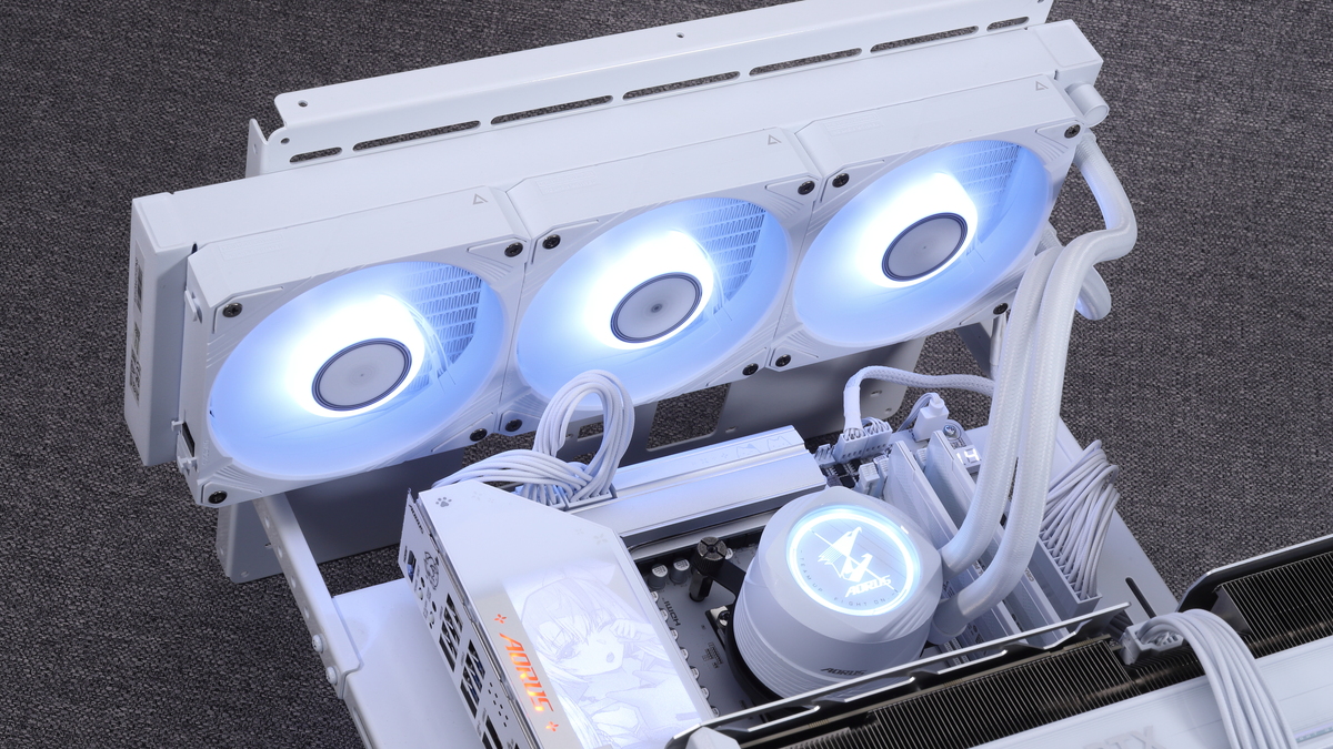 水冷クーラーを使用しているので、マザーボードのVRMを冷却するエアフローは乏しい条件となるが、B850 AORUS ELITE-P ICEがどこまで安定した動作を維持できるのか確認してみた